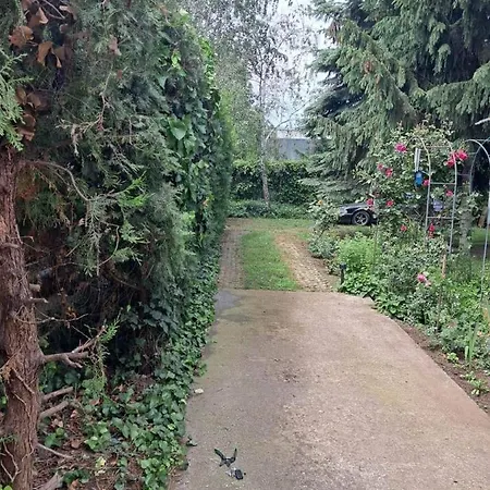 2 Retro In A Silent Garden דירה *